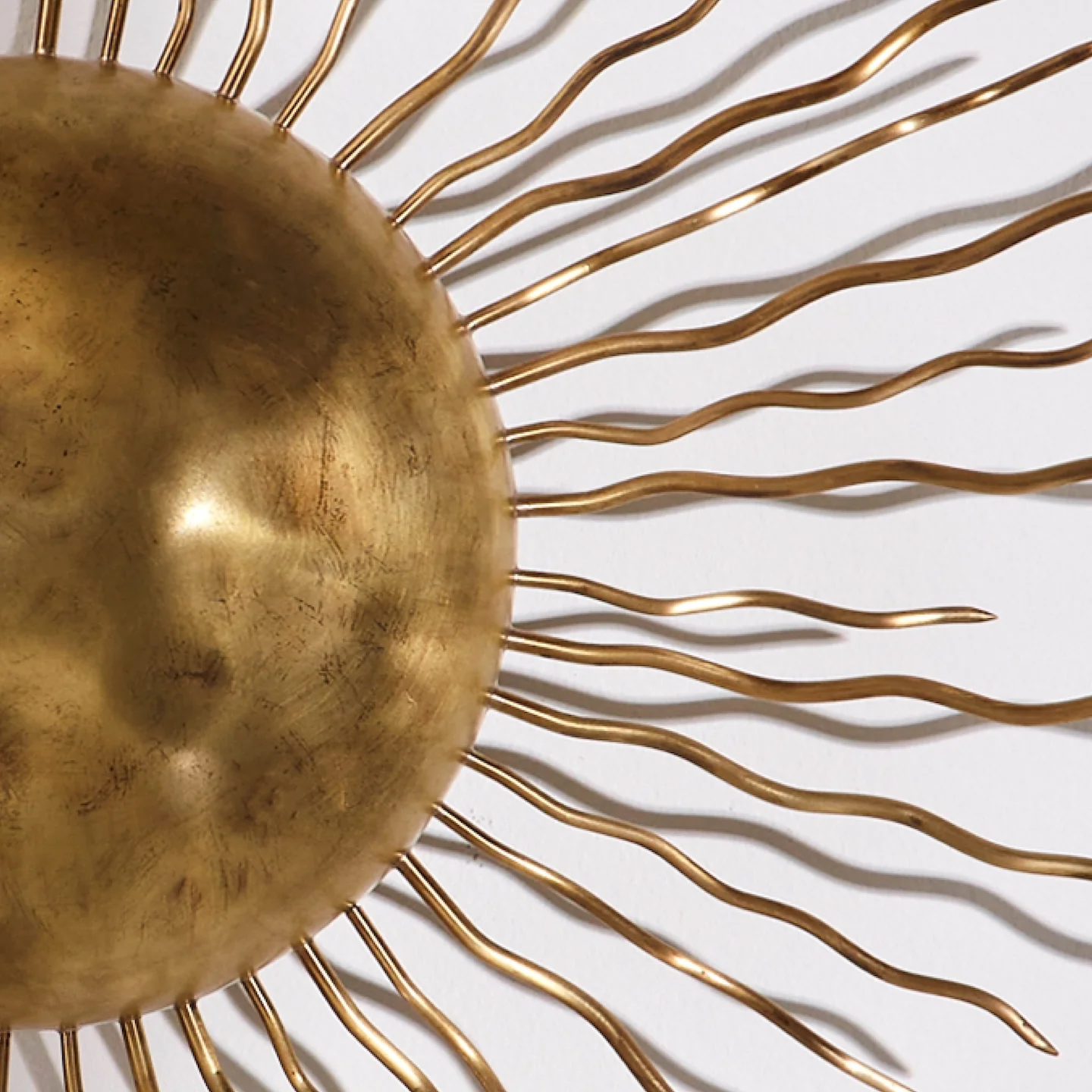 The-Sunburst-Light-Sister-By-Studio-Ashby_Crop_bea4d3a4-8f18-4337-974d-203c1f3b4d38_1440x1440_crop_center.jpg
